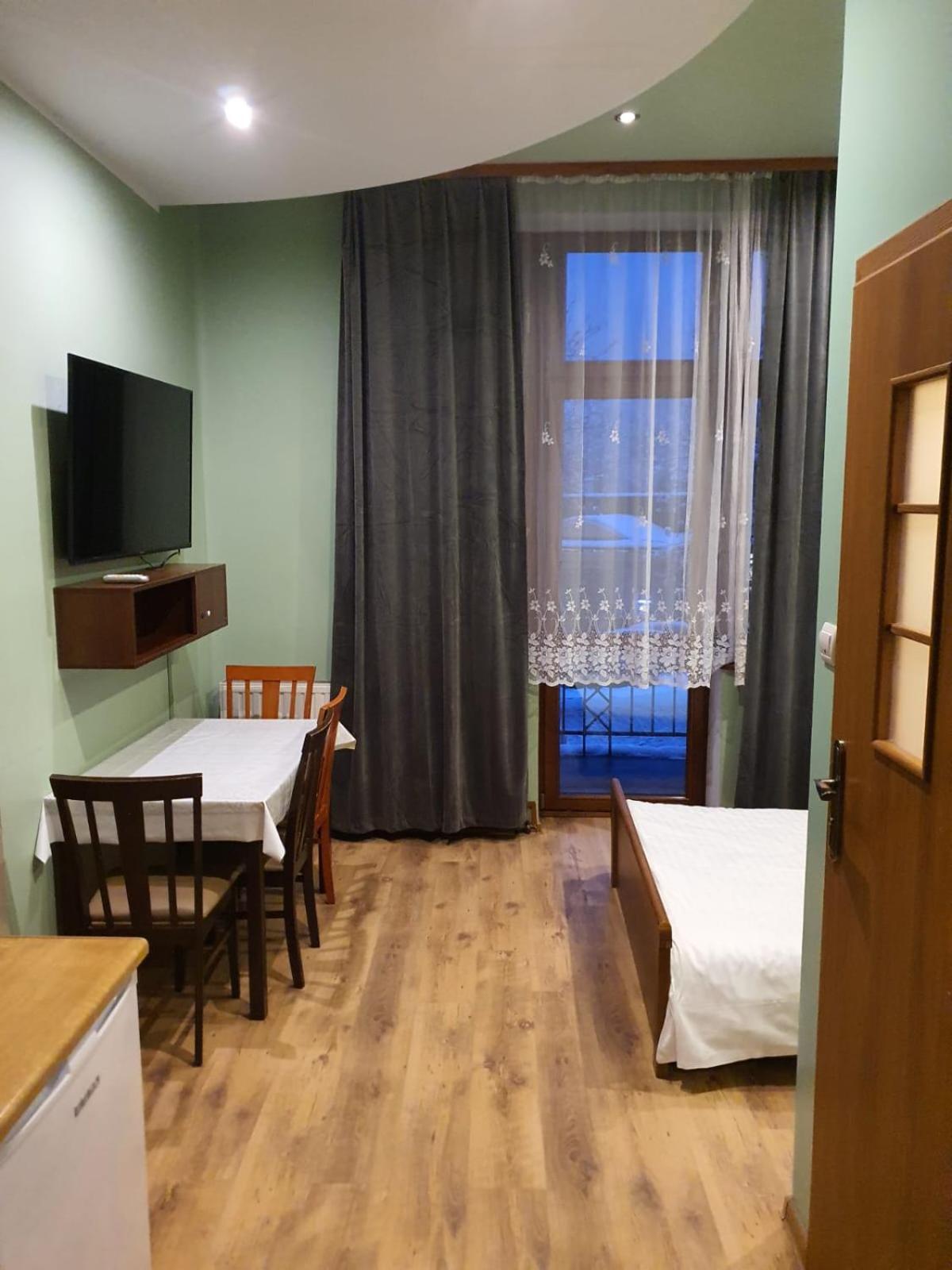 Apartamenty Krupowki Zakopane Rom bilde